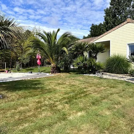 Jolie Avec Piscine A 6 Kms Des Plages 빌라 *