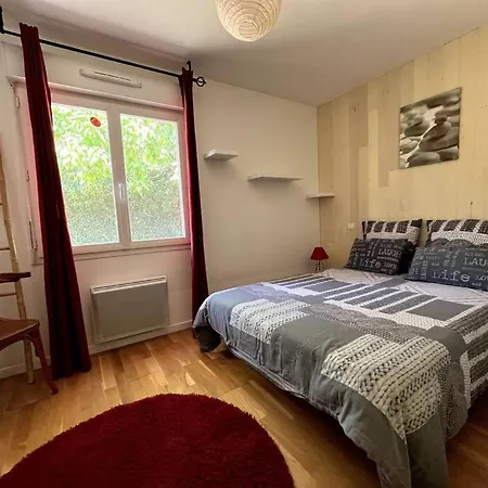 Jolie Avec Piscine A 6 Kms Des Plages