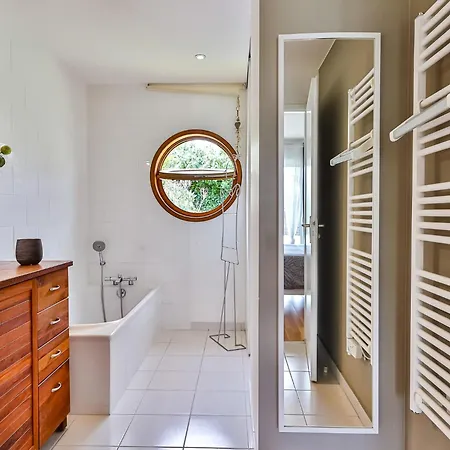 Jolie Avec Piscine A 6 Kms Des Plages 빌라 Landevieille