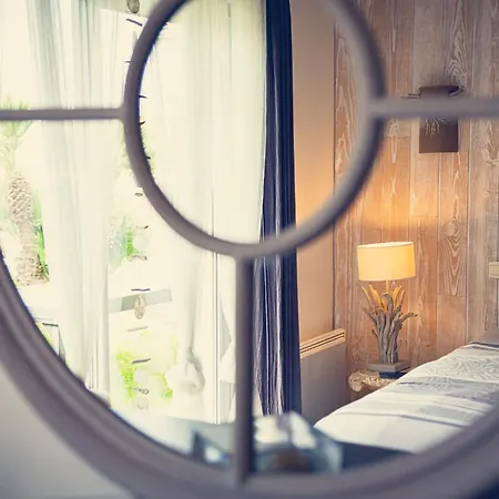 Jolie Avec Piscine A 6 Kms Des Plages Landevieille