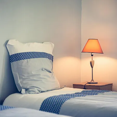 Jolie Avec Piscine A 6 Kms Des Plages 빌라 Landevieille