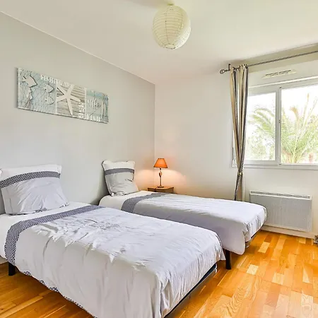 빌라 Jolie Avec Piscine A 6 Kms Des Plages